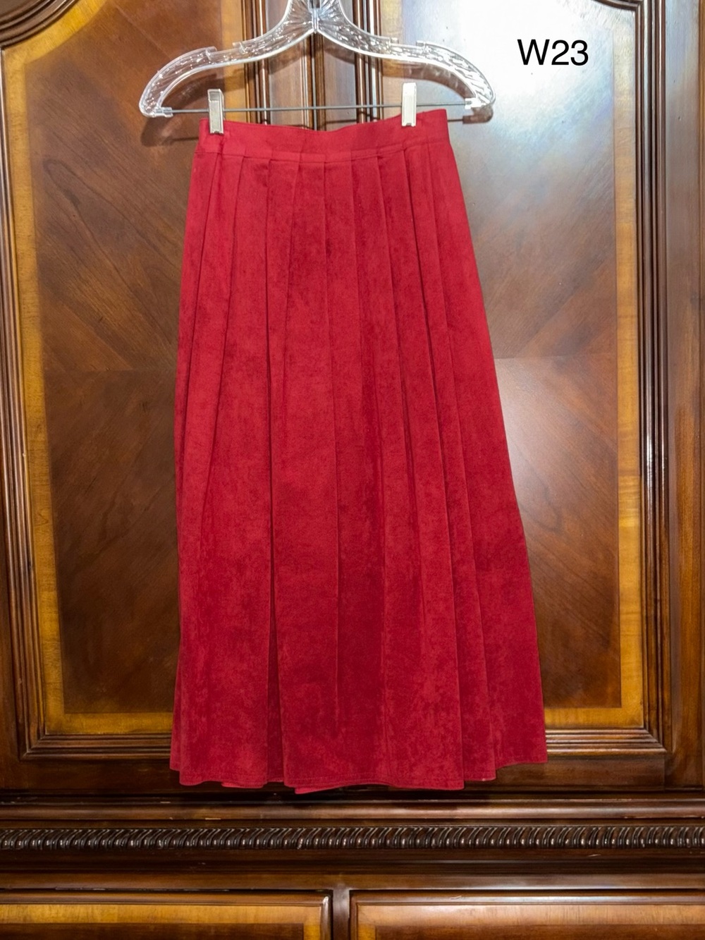 Elegant Red Velvety Pleated Midi Skirt